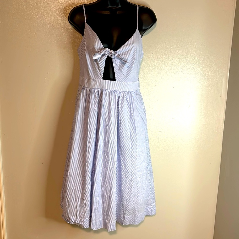 Willow & Clay Summer dress NWOT size 6 in excellent condition